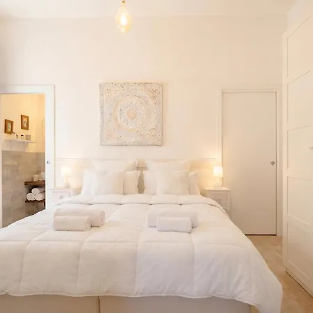 Nido Blu Aparthotel 3*